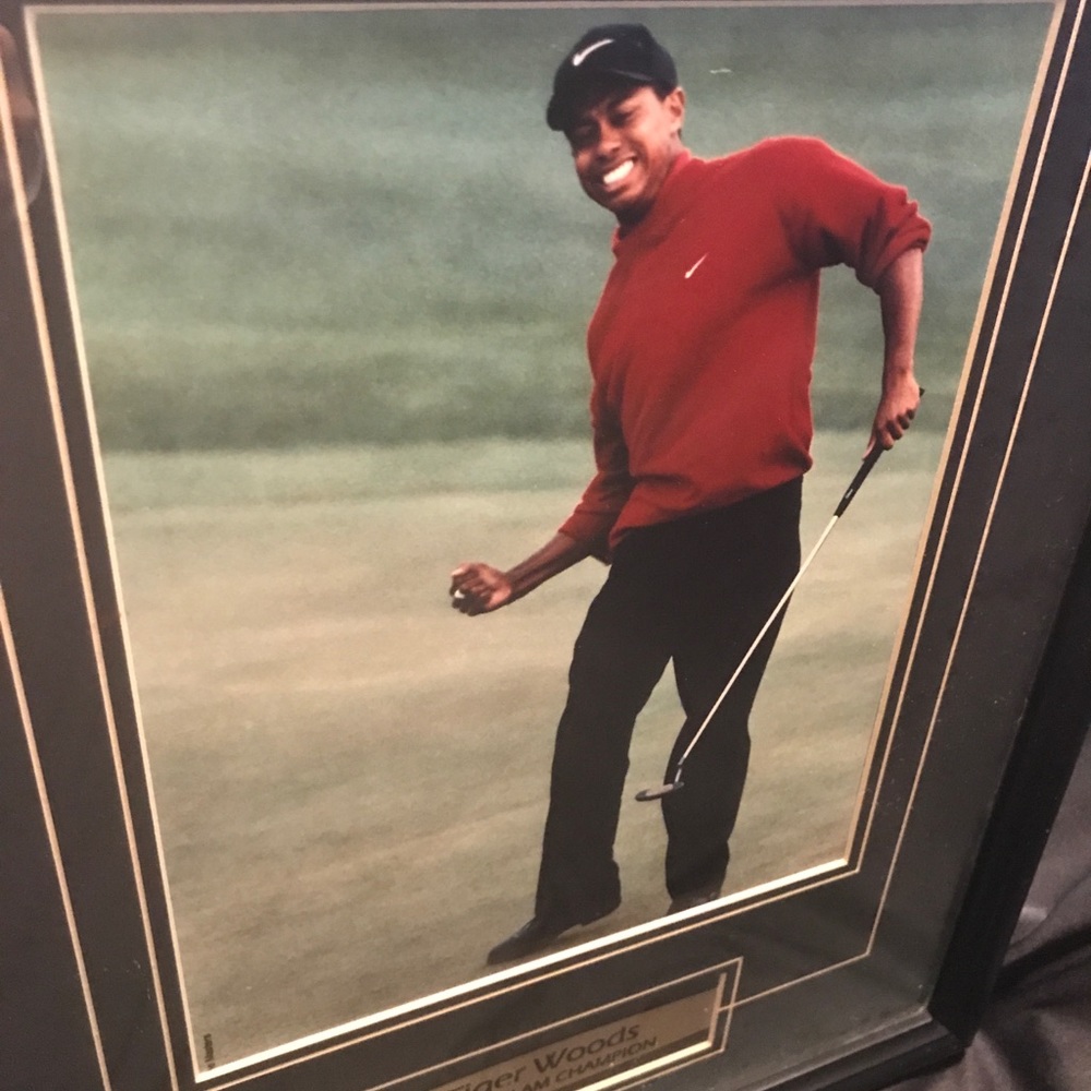 Tiger Woods Grand Slam Champion - Picture 2 of 7